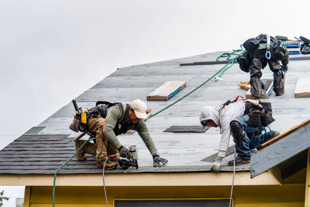 Professional Gutter Installation technician working in Liverpool, TX